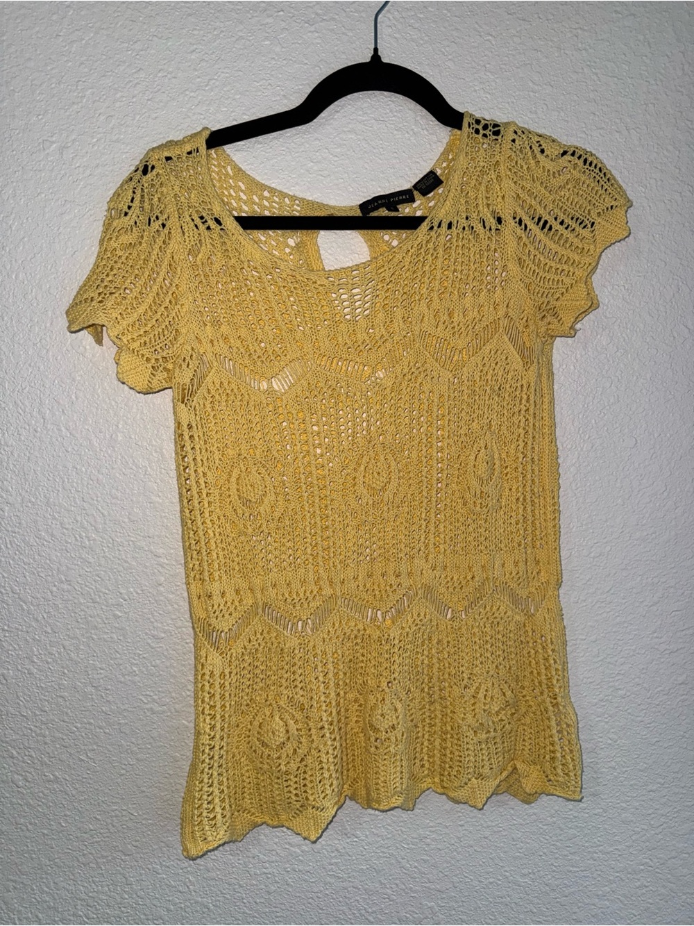 JEANNE PIERRE Yellow Crochet Lace Short Sleeve Top